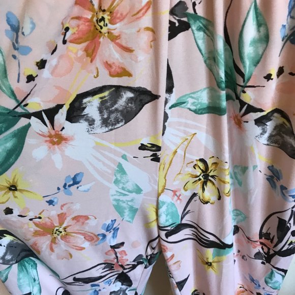 NWOT BCBGeneration Floral Bow Tie Jumpsuit Stretch - Picture 4 of 8